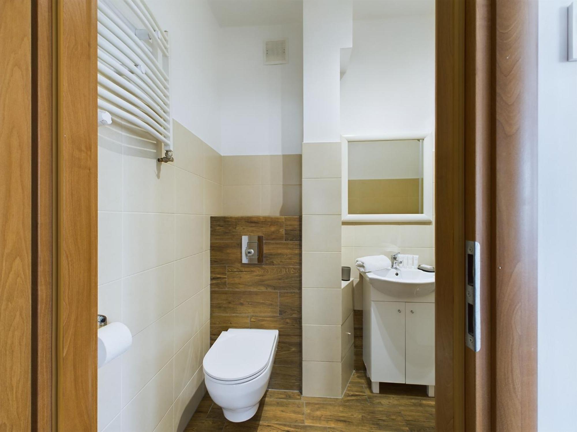 Apartment Centrum Abrahama 15 Minut Pieszo Od Plazy Miejskiej By Renters Gdynia